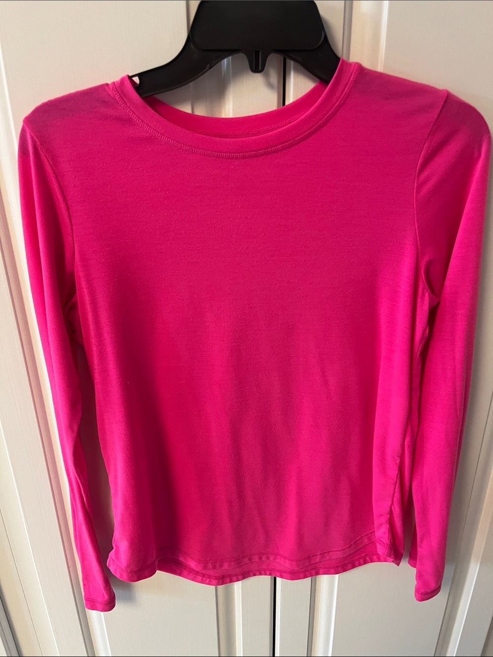 ANTONIO MELANI Bright Hot Pink Long-Sleeve Crewneck Top